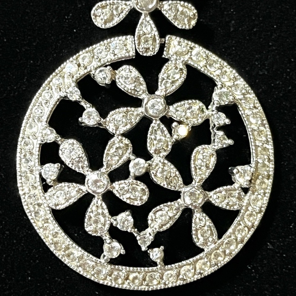 Large Circle Flowers Diamonds Pendant On A 925 Necklace
